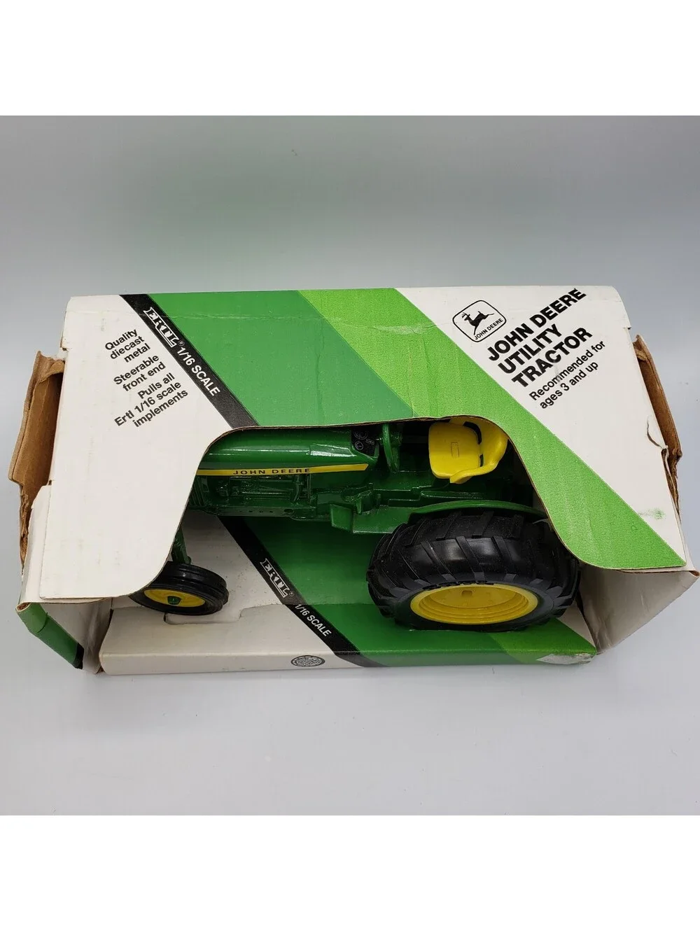John Deere 2040 Utility Tractor Diecast Model 1/16 Scale